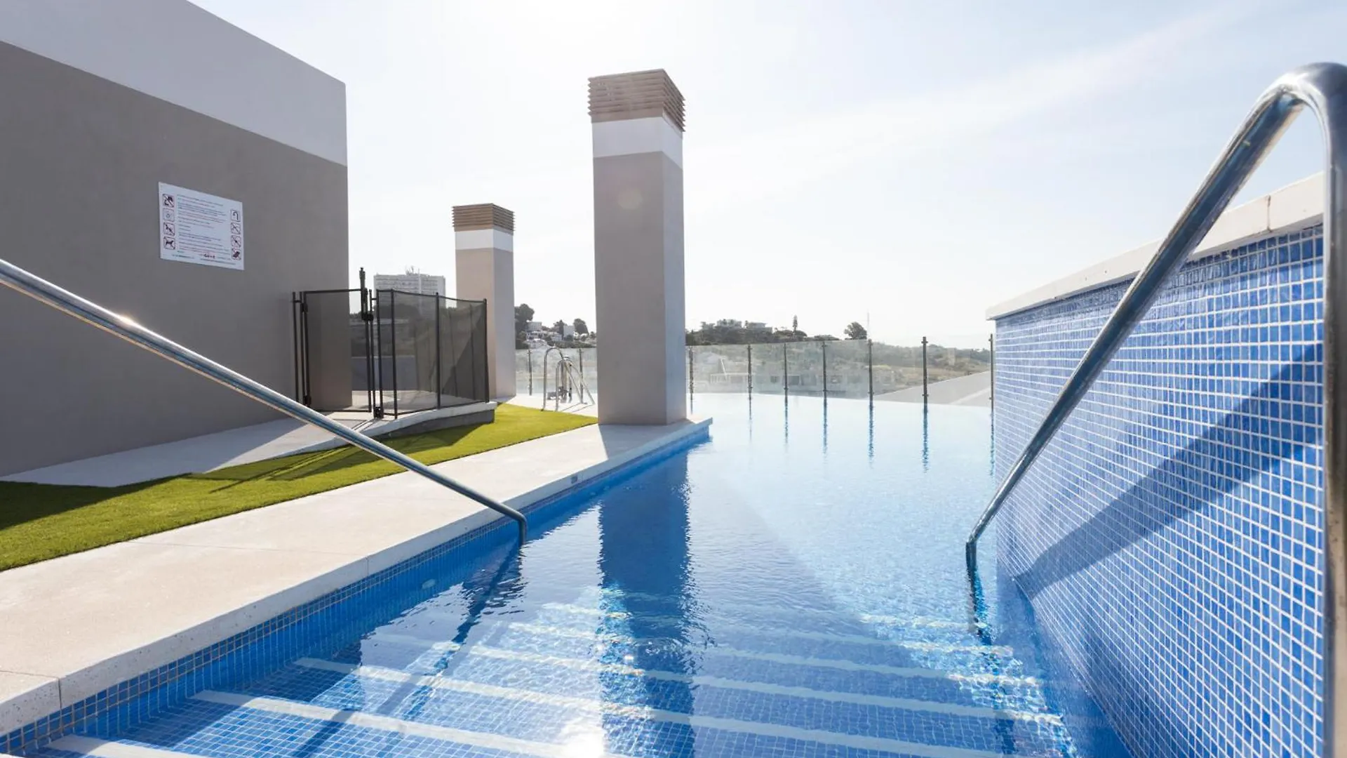 Mtr Marbella Temporary Rent Apto 4 Dormitorios Luminoso Con Zonas Chill Out Y Gym 0*,  Spagna