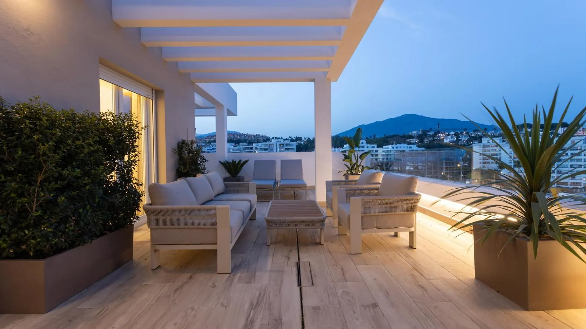 Mtr Marbella Temporary Rent Apto 4 Dormitorios Luminoso Con Zonas Chill Out Y Gym Spagna