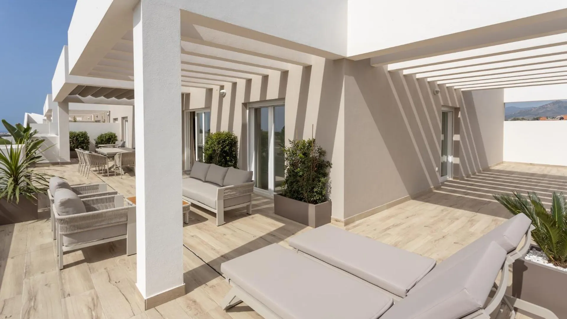 Appartamento Mtr Marbella Temporary Rent Apto 4 Dormitorios Luminoso Con Zonas Chill Out Y Gym