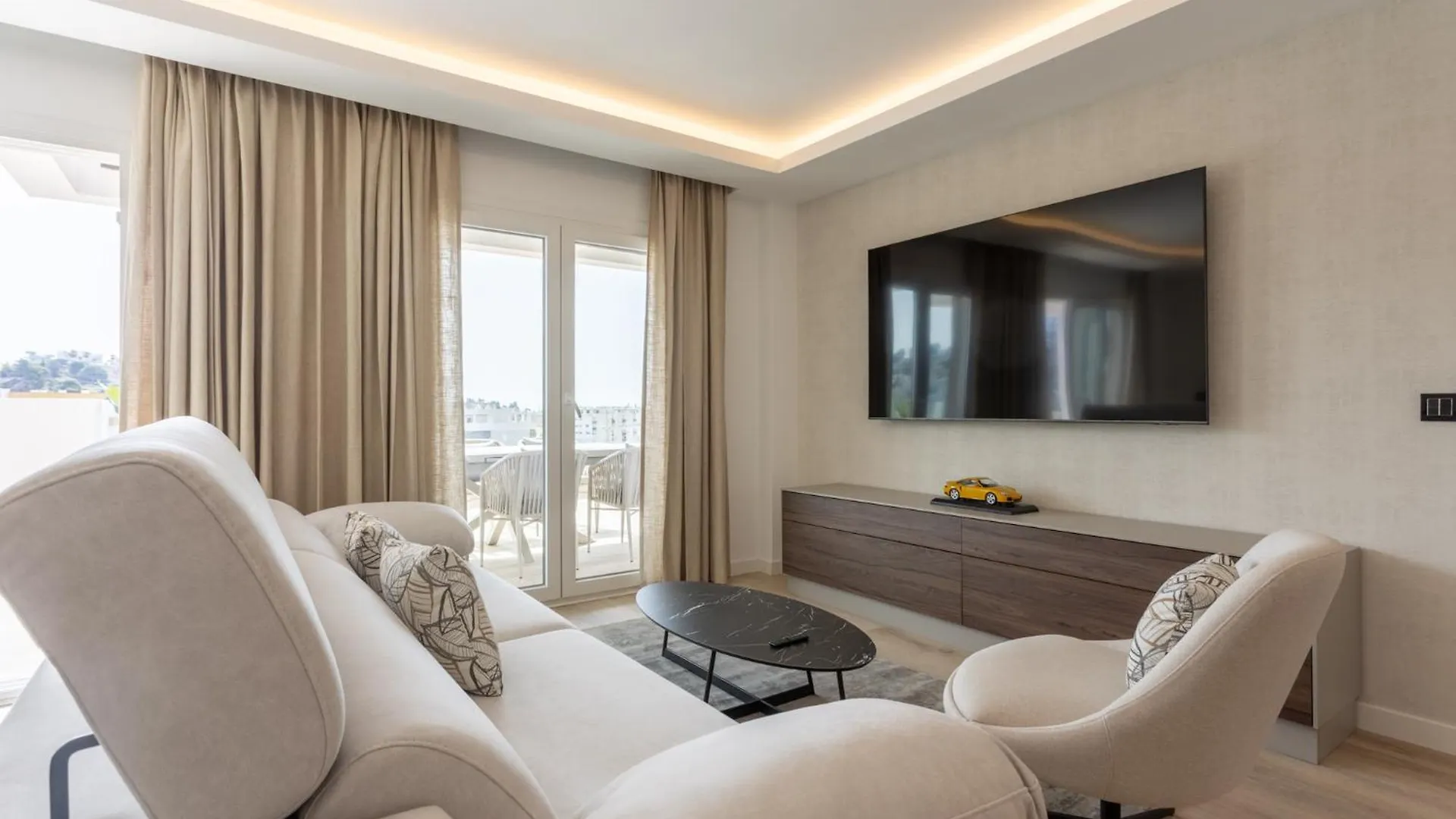Mtr Marbella Temporary Rent Apto 4 Dormitorios Luminoso Con Zonas Chill Out Y Gym 0*,  スペイン