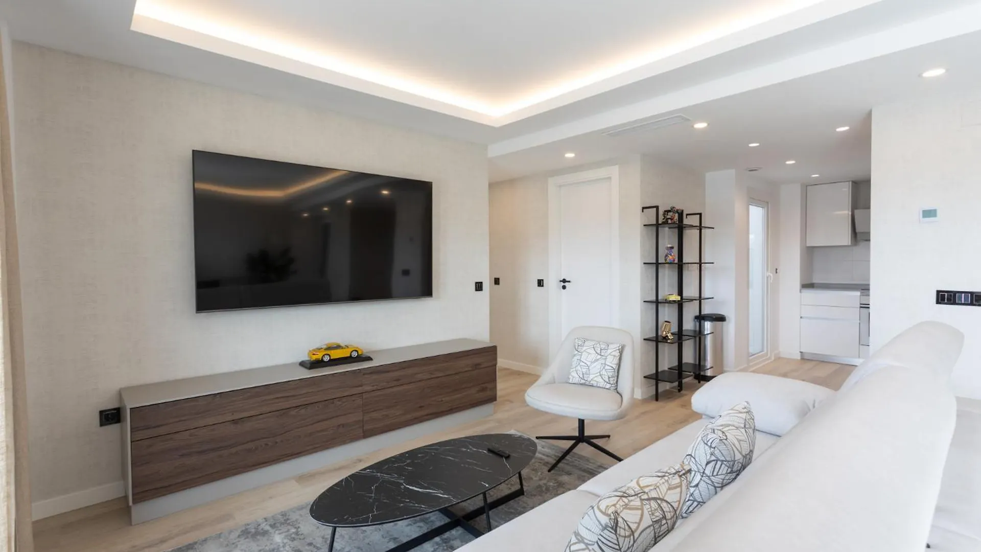 Lägenhet Mtr Marbella Temporary Rent Apto 4 Dormitorios Luminoso Con Zonas Chill Out Y Gym