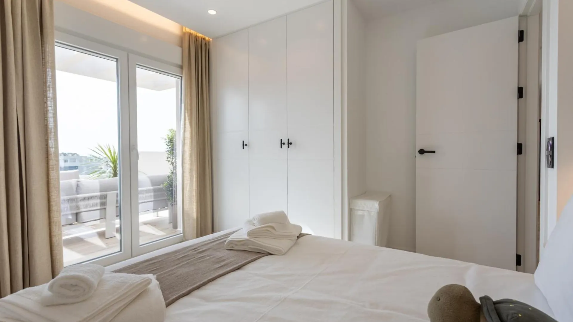 Mtr Marbella Temporary Rent Apto 4 Dormitorios Luminoso Con Zonas Chill Out Y Gym